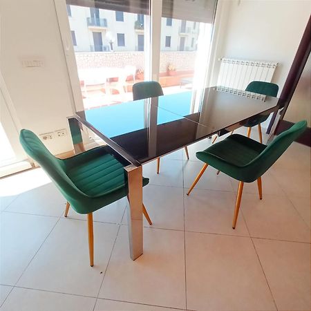 Mayfair Lifestyle Suites By Babylon Stay Napels Buitenkant foto