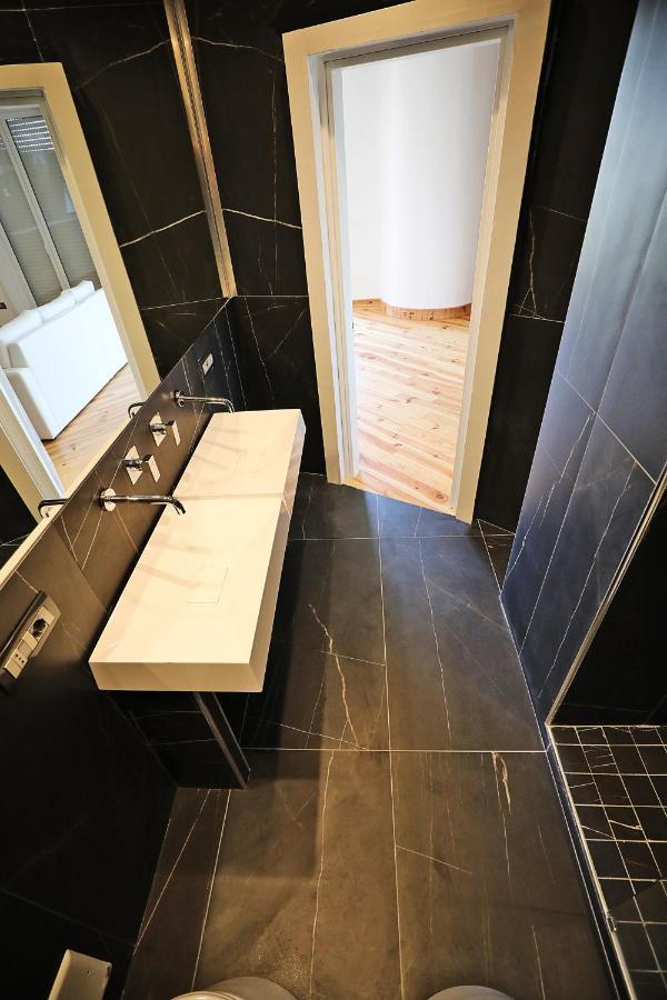 Mayfair Lifestyle Suites By Babylon Stay Napels Buitenkant foto