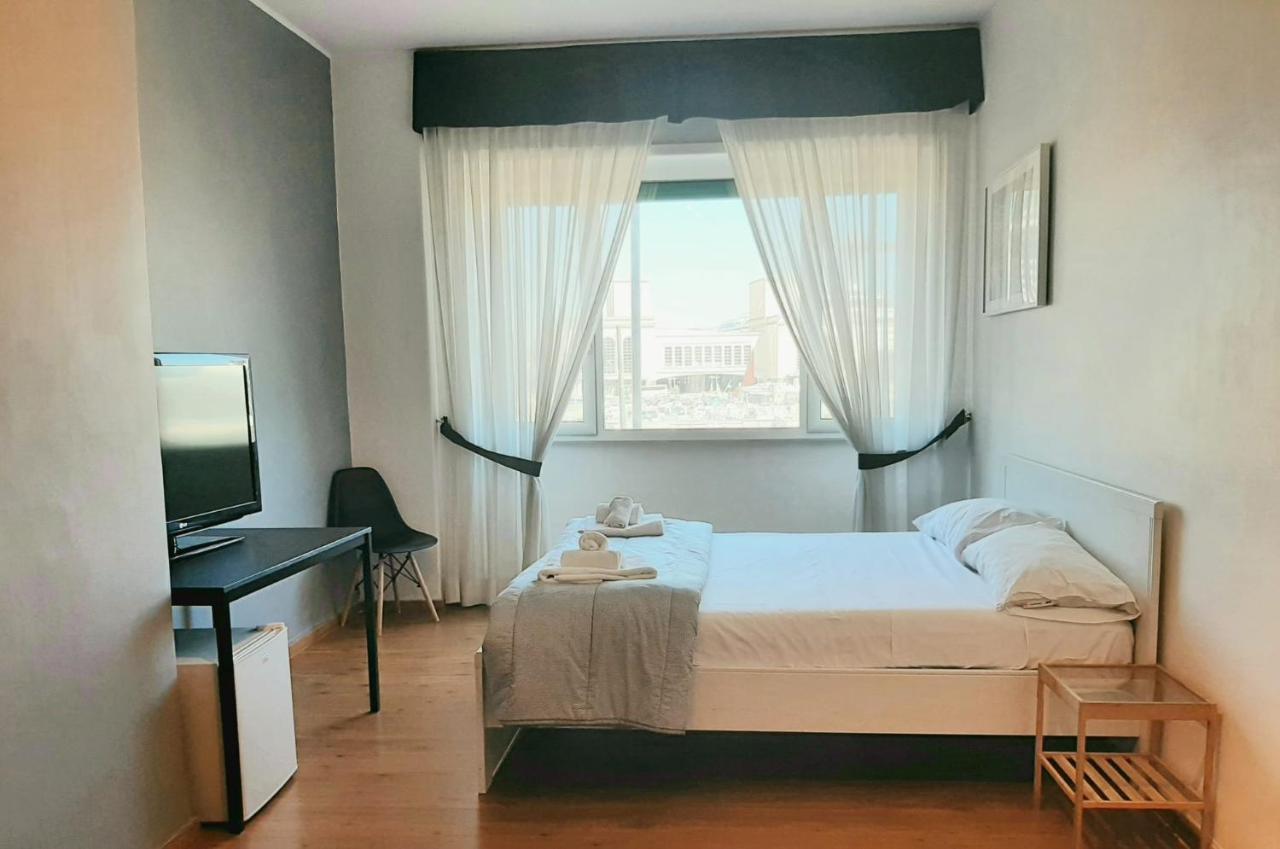 Mayfair Lifestyle Suites By Babylon Stay Napels Buitenkant foto
