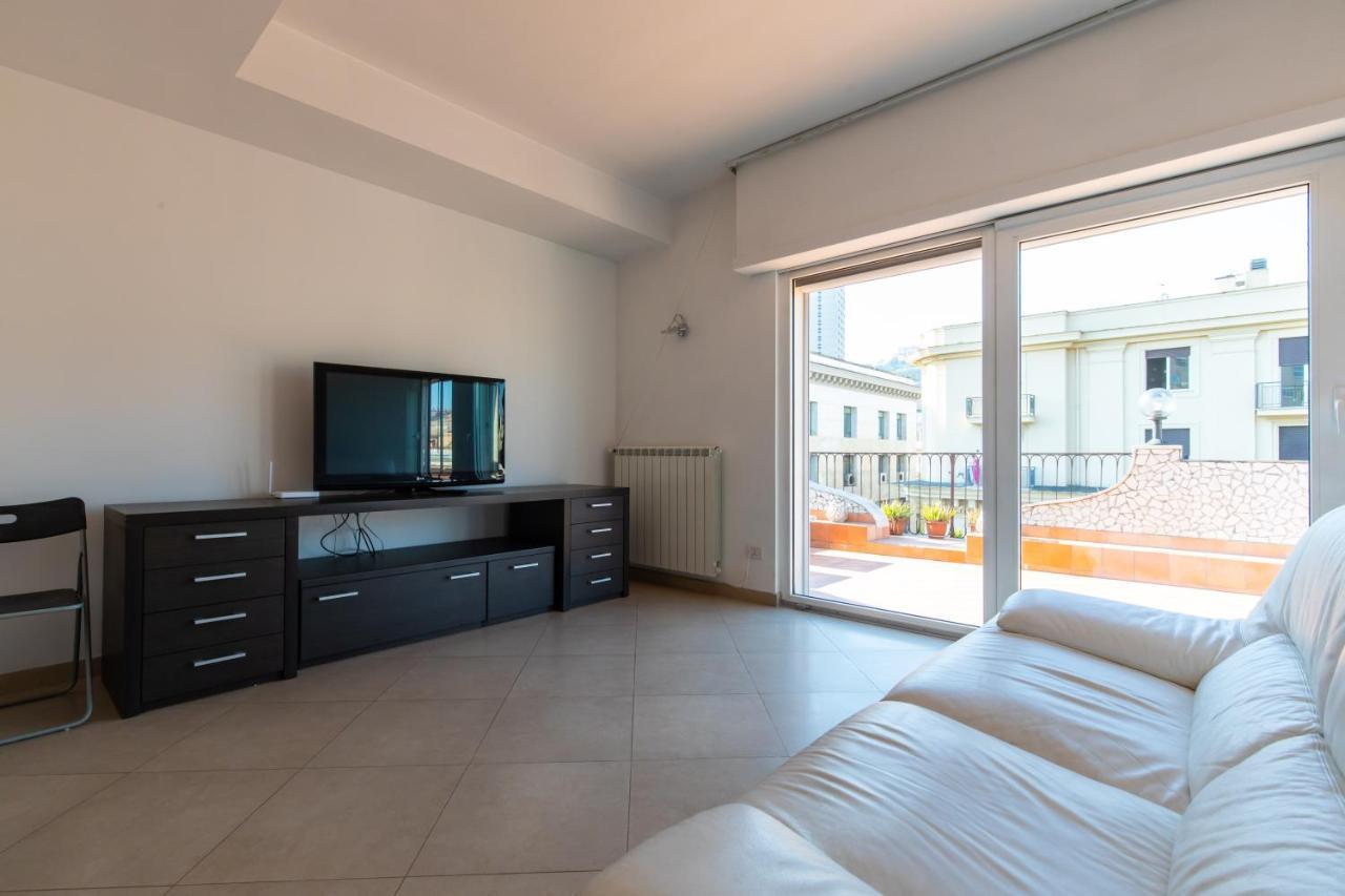 Mayfair Lifestyle Suites By Babylon Stay Napels Buitenkant foto