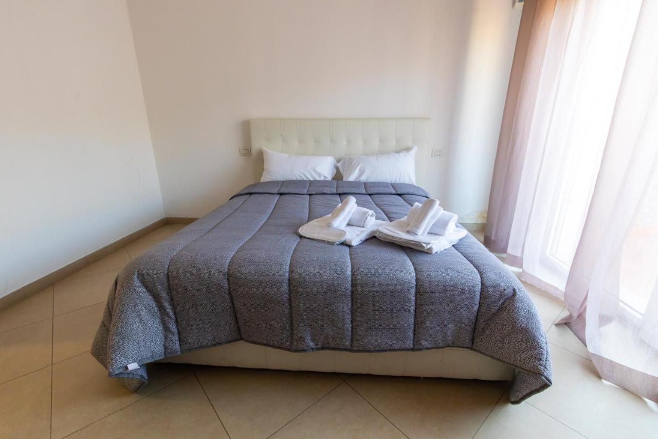Mayfair Lifestyle Suites By Babylon Stay Napels Buitenkant foto