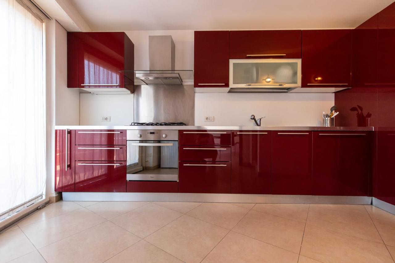 Mayfair Lifestyle Suites By Babylon Stay Napels Buitenkant foto
